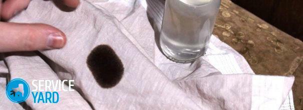 Jak čistit topný olej z oblečení?