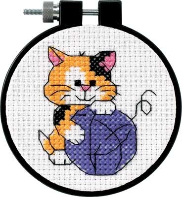 Dimensions embroidery kit art. DMS-73038 Kitten d8cm