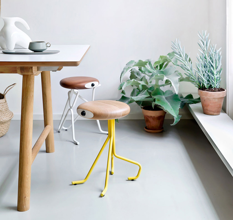 Stool for kitchen: variety, materials selection