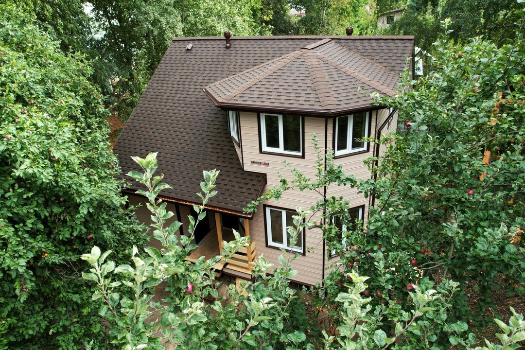 How to lay a soft roof: installation features of flexible tiles