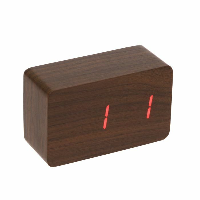 Sveglia elettronica da tavolo rettangolare, colore noce, numeri rossi, da USB, 10 x 4,5 x 6,5 cm