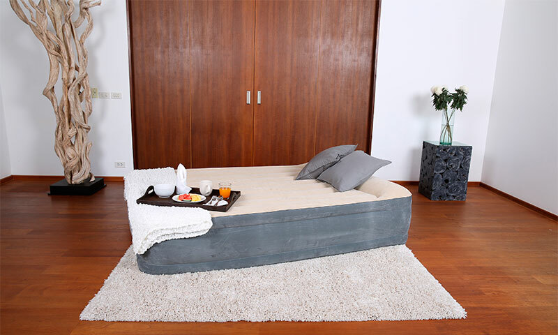 De bästa uppblåsbara madrasserna från recensioner av köpare