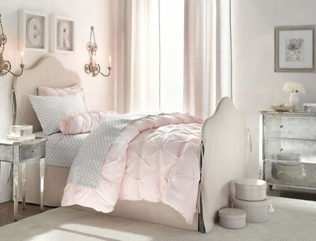 szürke rózsaszín hálószoba klasszikus