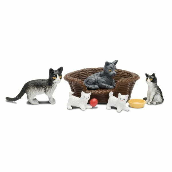 Play set for the LUNDBY house Småland Cat family