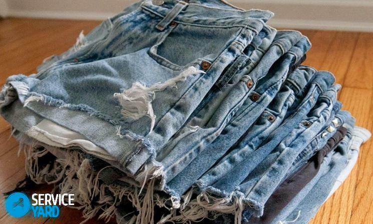 Hvordan lage frynser på jeans?