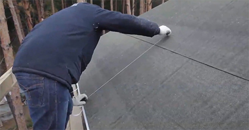 Keine Angst vor Lawinen: Warum es sich lohnt, Schneefanggitter auf dem Dach anzubringen