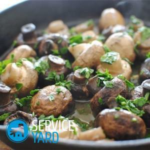 Do you need to cook champignons before frying?