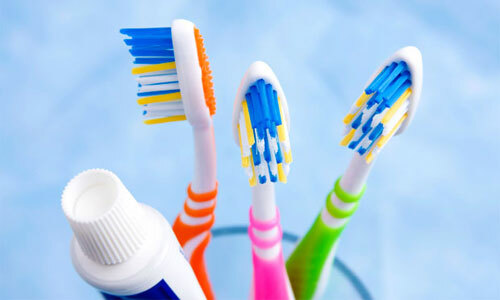 Kuinka valita hammasharja - lajikkeiden edut ja haitat