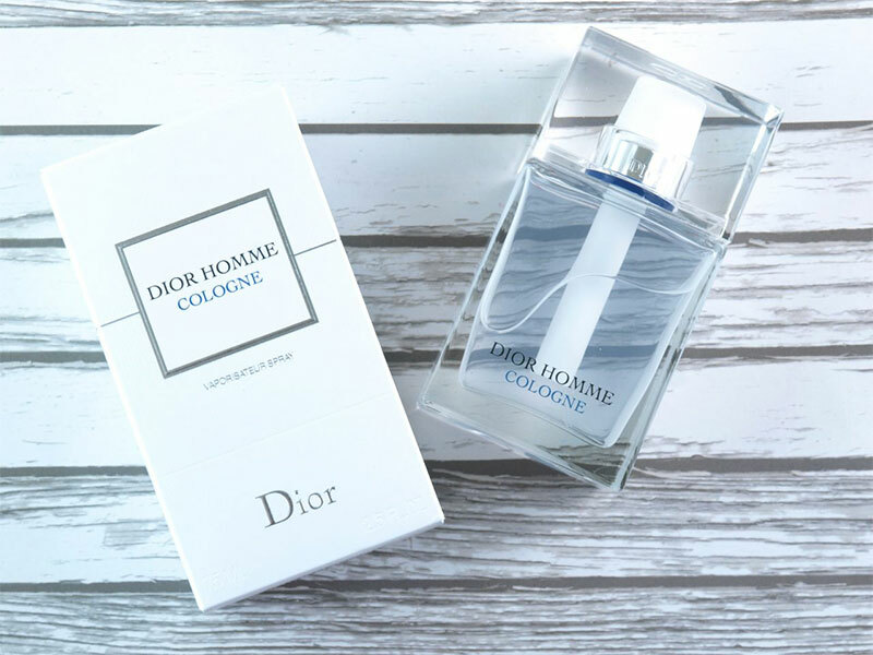 Parima meeste parfüümi hindamine klientide tagasiside põhjal