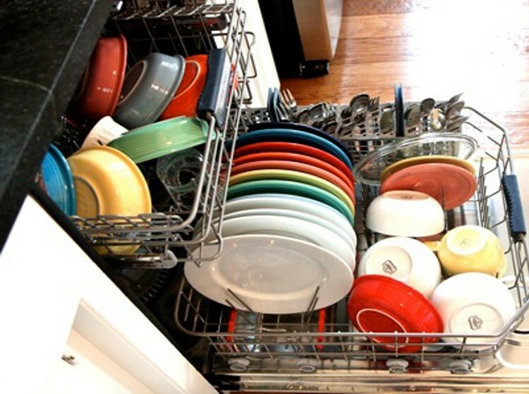 Når du bruker oppvaskmaskin, slå på den lettere behandlingsmodusen hver dag.