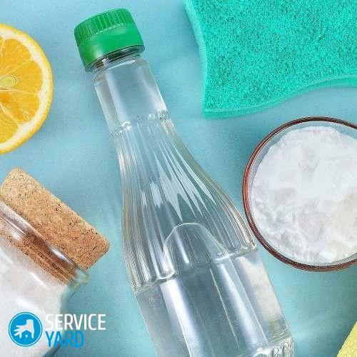 Soda and vinegar for pipe cleaning