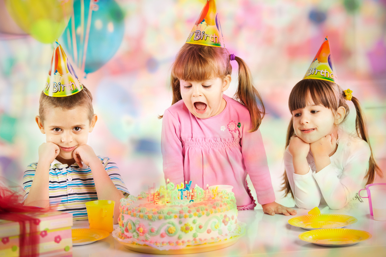 Hvordan ringe glede av et barns fødselsdag: interessante steder, ideer for feriehus