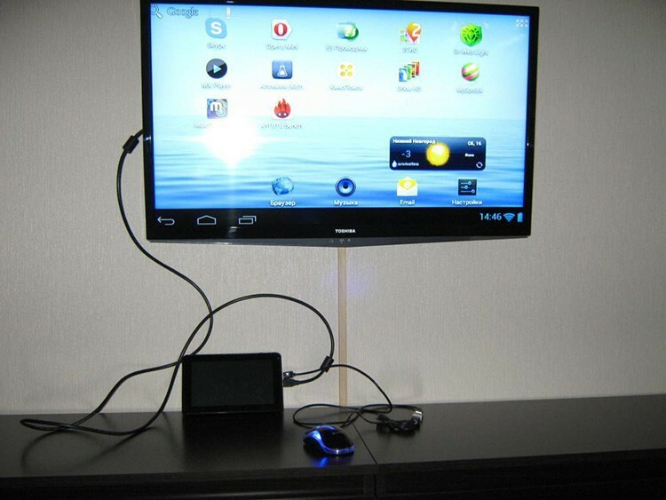 Se você conectar o tablet à TV incorretamente usando um cabo USB, ele funcionará como um armazenamento externo comum