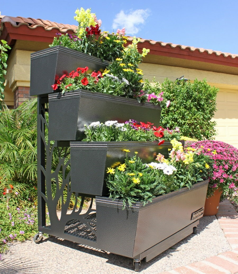 Višeslojni metalni cvjetnjak za ukrašavanje vrta