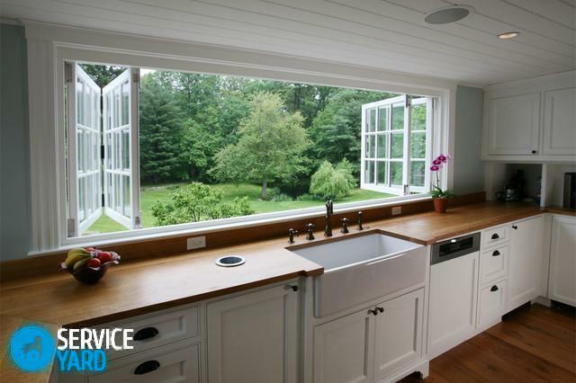 Design de cozinha com janela