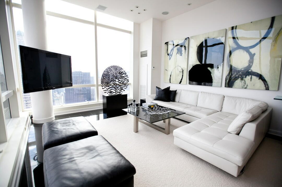Výběr obrazů pro obývací pokoj v high-tech stylu