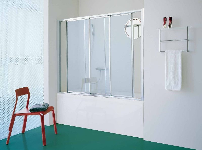 Plastic curtains for the bathroom: description, materials, variety