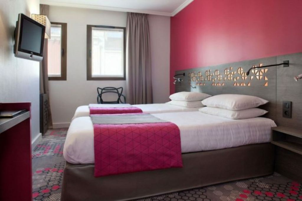 szürke rózsaszín hálószoba fotó design