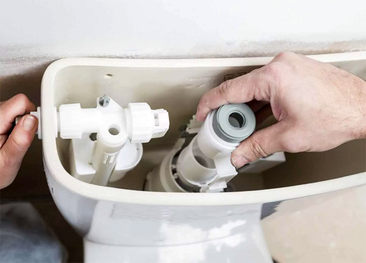 WC curi nakon ispiranja spremnika: uzroci i rješenja problema bez pozivanja majstora