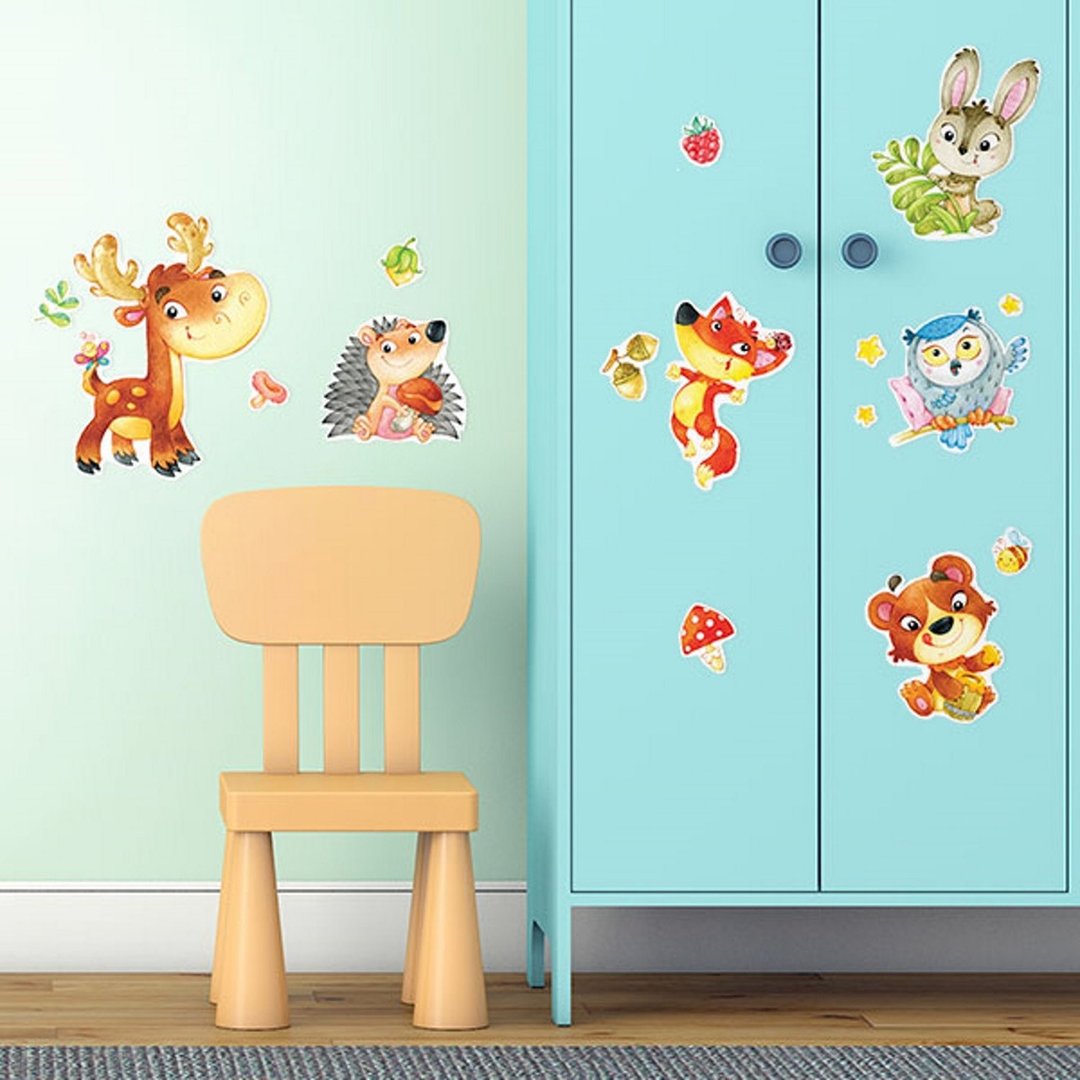 Stickers on the wall in the nursery: vinyl, decorative and other kinds, photos