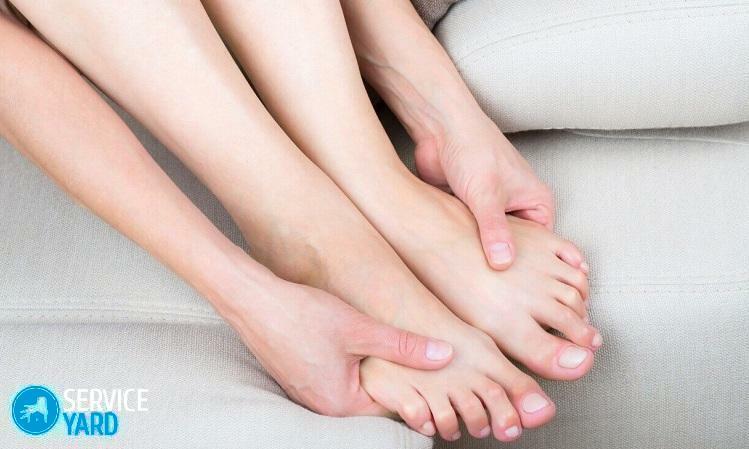 Peeling della pelle su mani e piedi