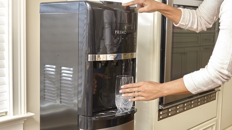 Refroidisseur d'eau électronique: le compresseur, le refroidissement mécanique, en plein air, manuel, examen, commentaires