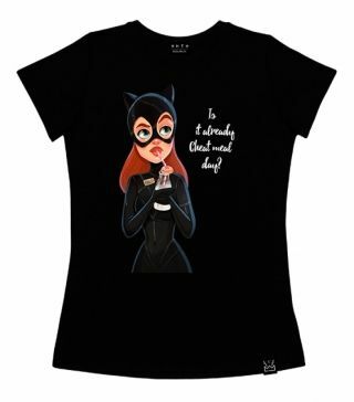 T-shirt con stampa Catwoman con bottiglia di latte