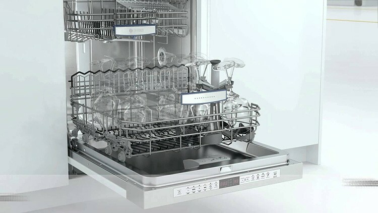 Å plassere oppvaskmaskinen dypere slik at du ikke hører det er ikke et alternativ. Du må velge en stille modell