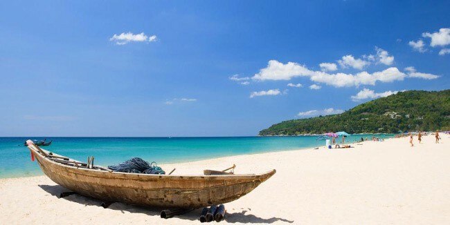 Phuketi parimad rannad lastega puhkuse saamiseks