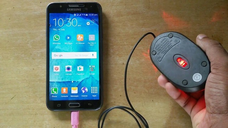 Die Maus kann sogar mit einem Smartphone verbunden werden