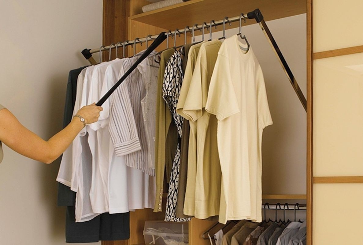 Garderobe-omkledningsrom: rom, innebygd og andre alternativer i rommet, fotoeksempler