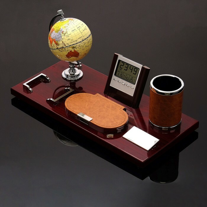 Skrivebordssæt 6in1 (globus, ur, papirclips, blyantholder, papirblok, logo), 20x42 cm