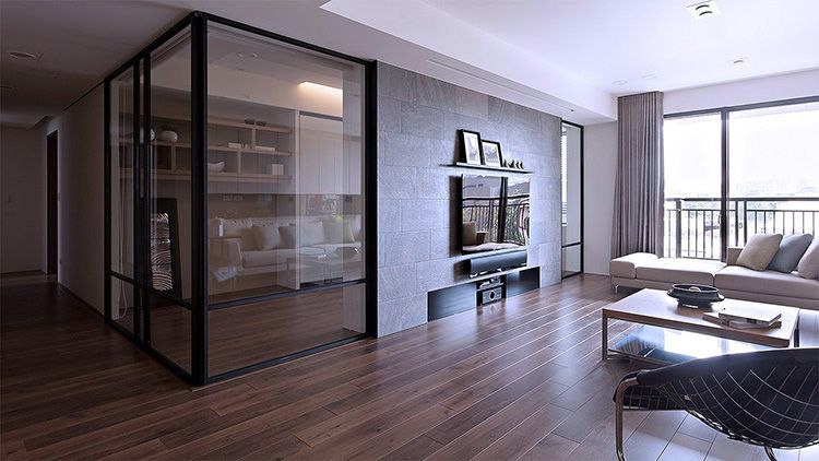Staklene pregrade u apartmanu: fotografija od najboljih dizajnerskih rješenja