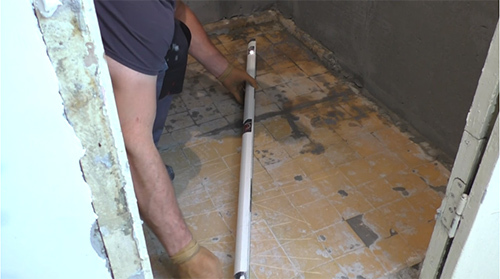 Základna by bylo ideální: kvalifikovaně aplikovat samonivelační směsi pro podlahy