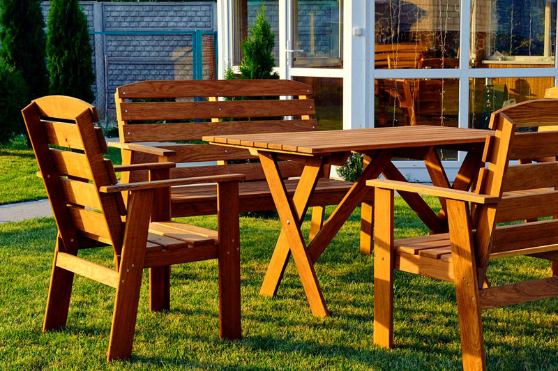 Proč je dřevěný nábytek mnohem lepší než nábytek plastový, tipy, triky