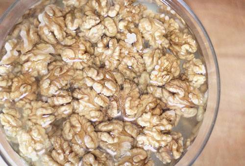 How to peel hazelnut and walnuts from shell and peel