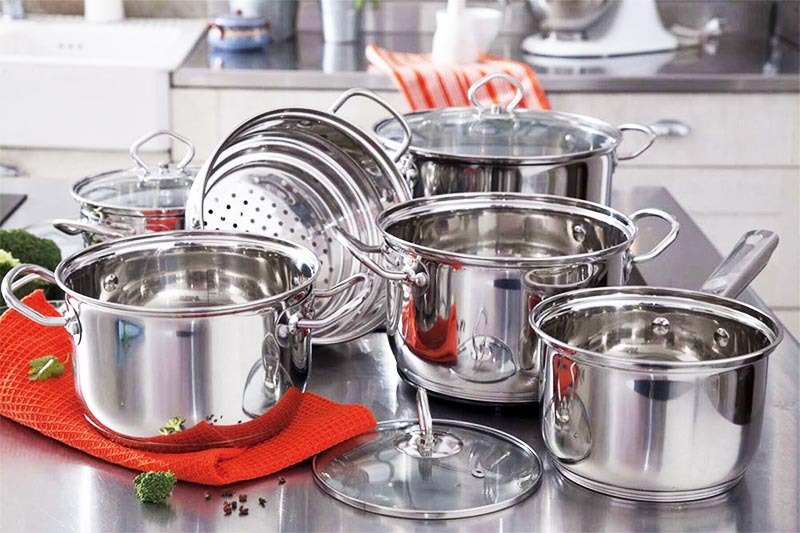Using these methods, you will clean not only pots but also other stainless steel cutlery to a dazzling shine.