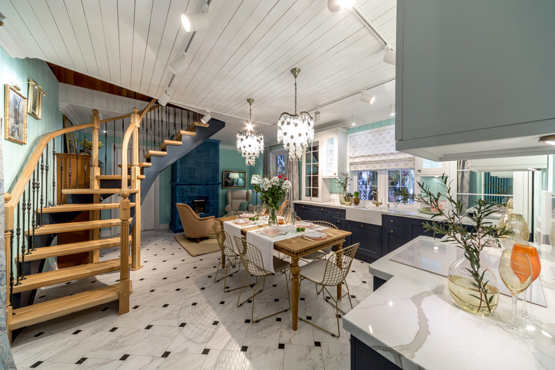 ענייני צבע: עיצוב מושלם של חדר האוכל במטבח בבית אלופת העולם באתלטיקה יולנדה חן