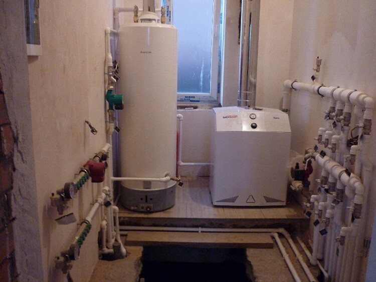  Gasboilers zijn vooral populair in grote particuliere huizen die lijden aan onderbrekingen in de toevoer van warm water.