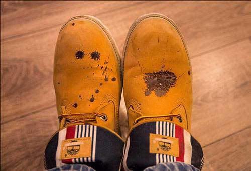 Hvordan ta vare på nubuck sko: vi rengjør sko hjemme