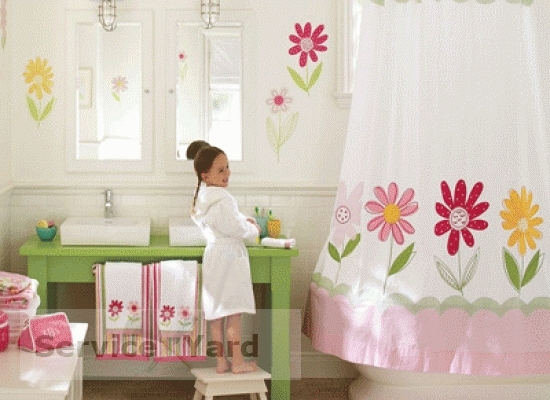Cómo lavar la cortina de baño en el baño