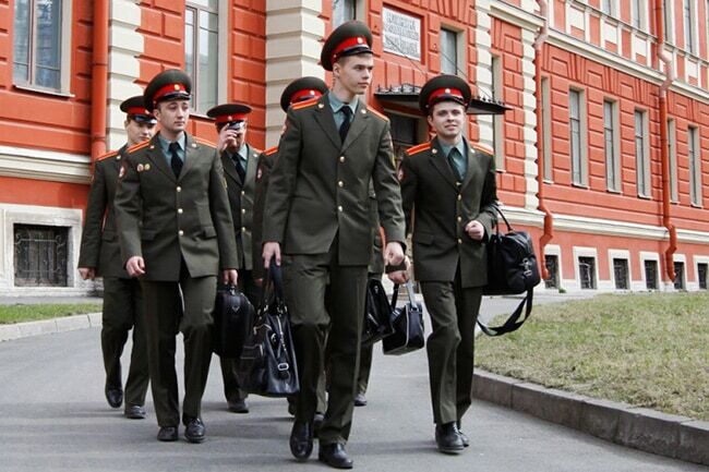 Karinių universitetų įvertinimas Rusijoje 2015-2016 m