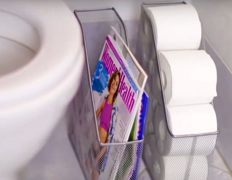 Plastic organizers can be used to store various things in the restroom. Here you can put a couple of magazines for long-term relaxation or a supply of toilet paper