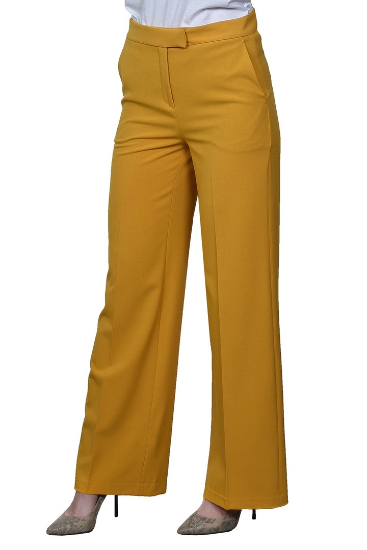 Flared yellow trousers