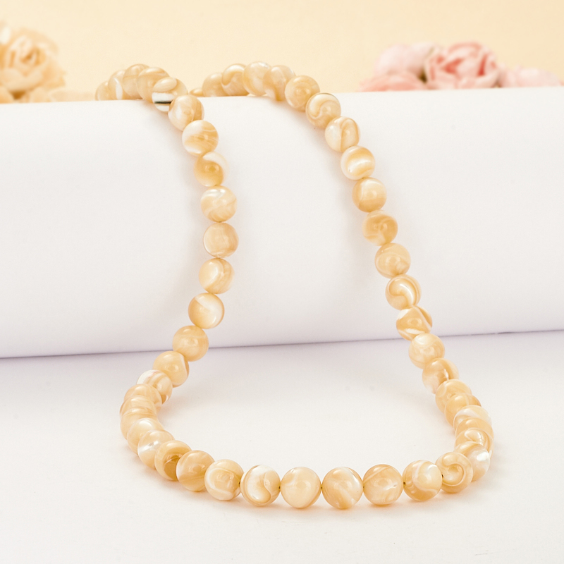 Beads mother of pearl beige 9 mm 45 cm (+7 cm) (chir. steel)