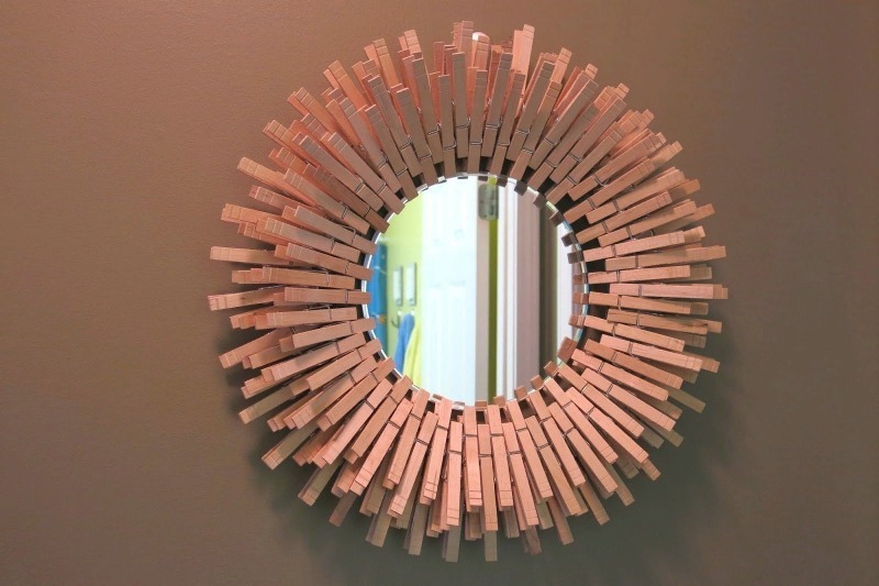 Decor mirror frame with clothespins