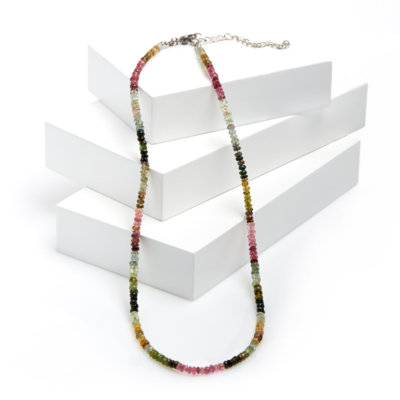 Tourmaline beads (bij. alloy, steel chir.) cut 4 mm 43 cm (+7 cm)