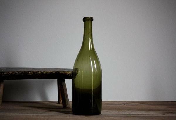 Cómo lavar una botella de vino con garganta estrecha: métodos probados e inusuales
