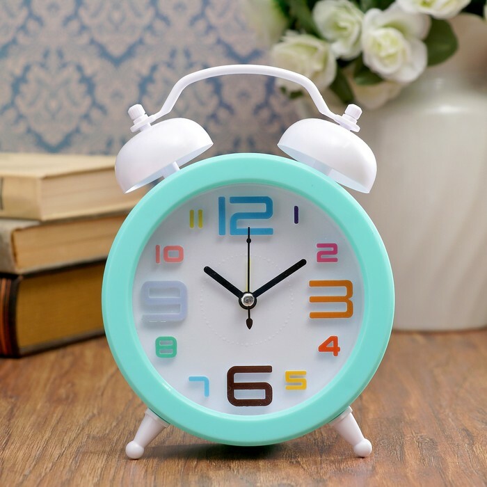 Alarm clock d = 12 cm, classic, numbers 3,6,9,12 large, mix, 12.5 * 18 cm