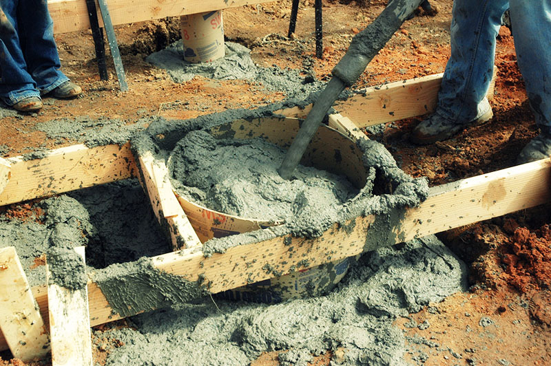 Verbruik van cement voor één blokje mortel voor dekvloer, metselwerk, pleisterwerk en fundering